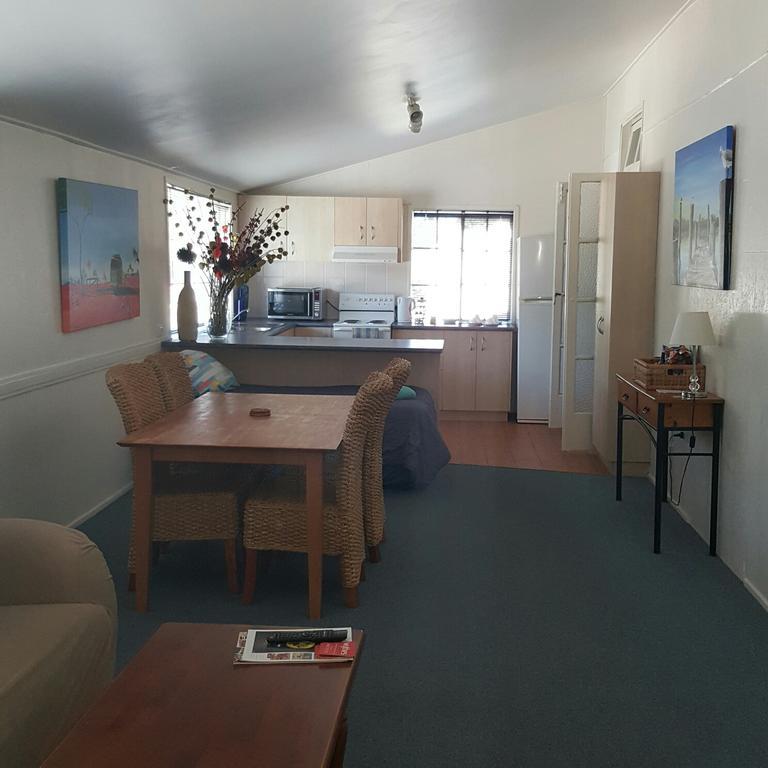 Joes Waterhole Hotel Eumundi Extérieur photo